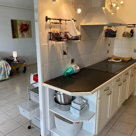 Apartment 3p, Cannes, Domaine Securise, Piscine, Tennis, Golf, 3 Etoiles