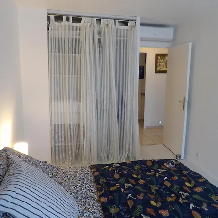 Apartment 3p, Cannes, Domaine Securise, Piscine, Tennis, Golf, 3 Etoiles *