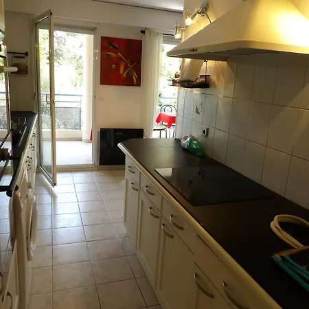 Apartment 3p, Cannes, Domaine Securise, Piscine, Tennis, Golf, 3 Etoiles Cannes