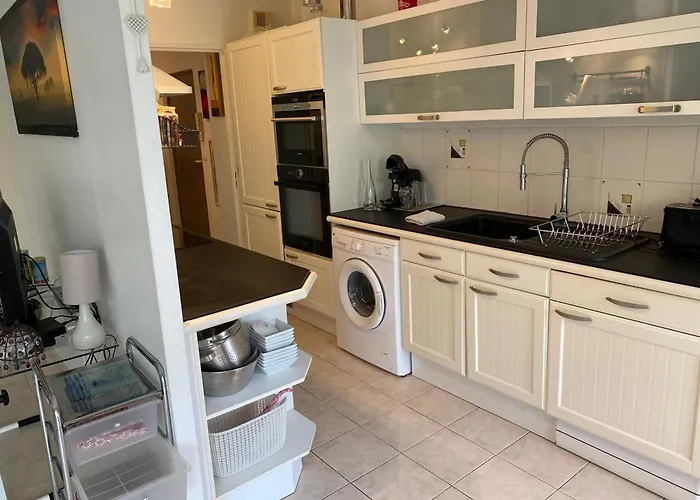 3p, Cannes, Domaine Securise, Piscine, Tennis, Golf, 3 Etoiles アパート