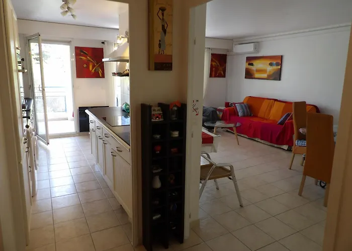 3p, Cannes, Domaine Securise, Piscine, Tennis, Golf, 3 Etoiles アパート