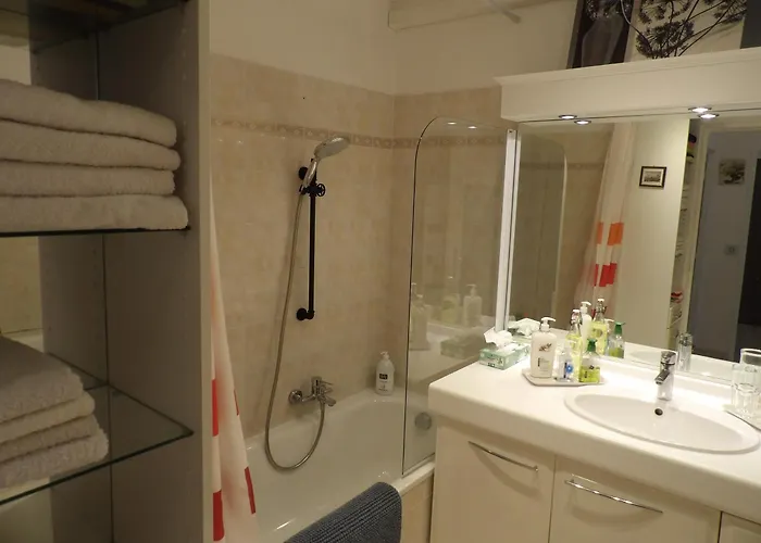 3p, Cannes, Domaine Securise, Piscine, Tennis, Golf, 3 Etoiles アパート *