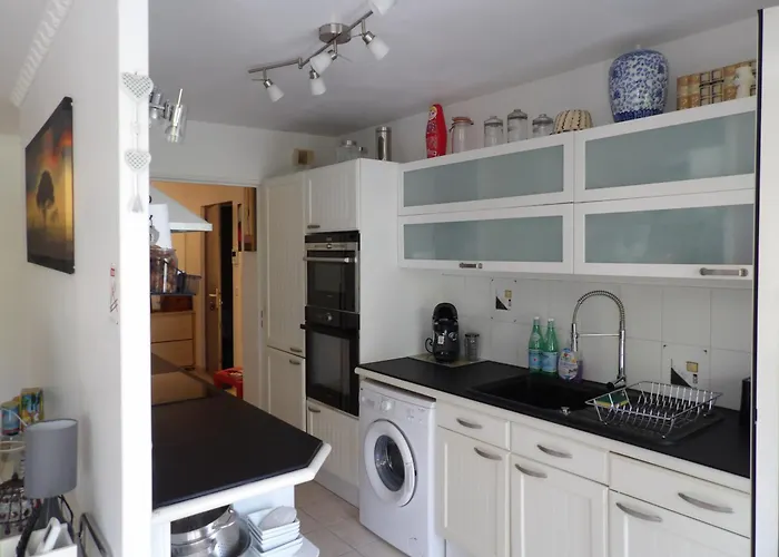 3p, Cannes, Domaine Securise, Piscine, Tennis, Golf, 3 Etoiles アパート